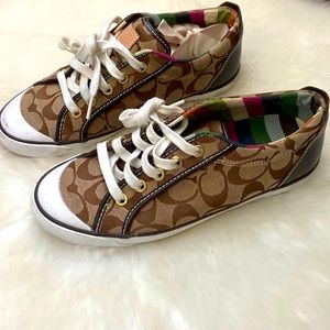 Coach sneakers size 7.5M Absolutely cute